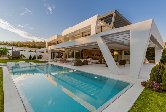 Wiederverkauf - Villa - Marbella - Nueva Andalucía