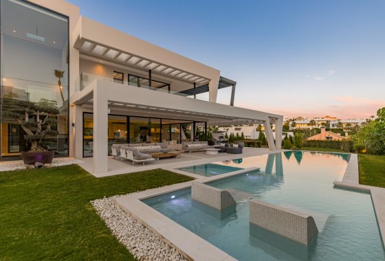 Reventa - Villa - Marbella - Nueva Andalucía