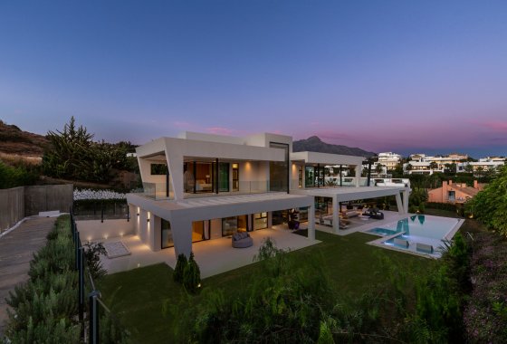 Wiederverkauf - Villa - Marbella - Nueva Andalucía