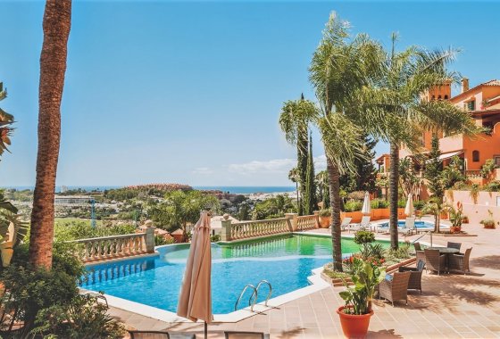 Resale - Apartment - Marbella - Nueva Andalucía