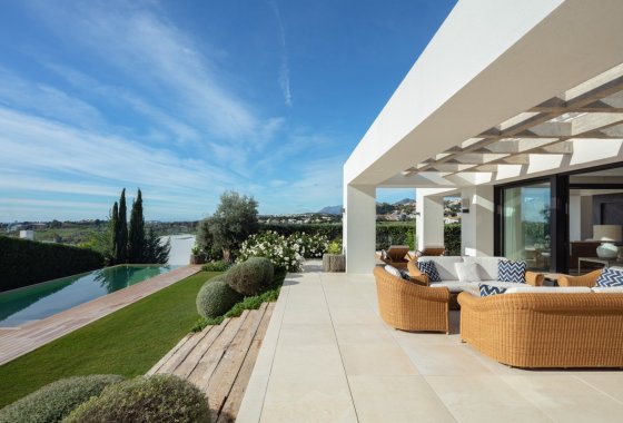 Wiederverkauf - Villa - Marbella - Nueva Andalucía