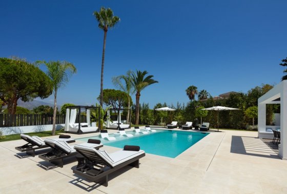 Wiederverkauf - Villa - Marbella - Nueva Andalucía