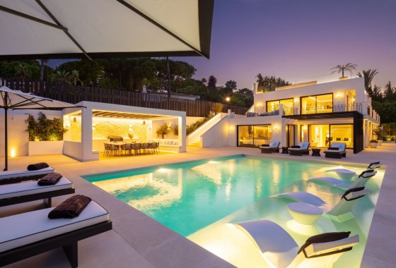 Wiederverkauf - Villa - Marbella - Nueva Andalucía