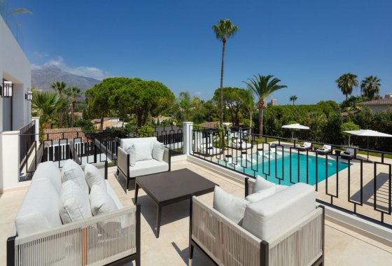 Resale - Villa - Marbella - Nueva Andalucía