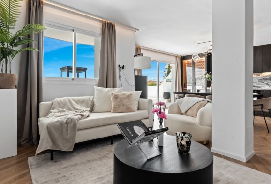 Resale - Apartment - Marbella - Nueva Andalucía