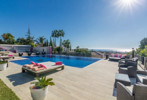 Resale - Villa - Marbella - Elviria