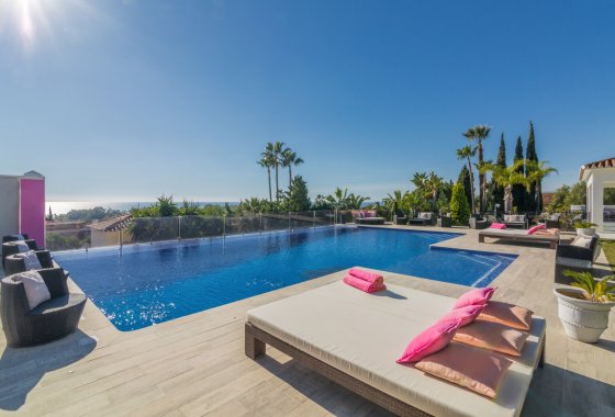 Wiederverkauf - Villa - Marbella - Elviria