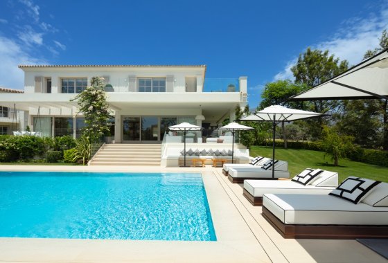 Resale - Villa - Marbella - Nueva Andalucía