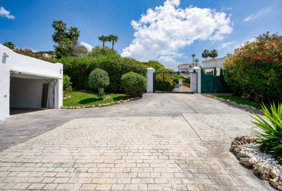 Reventa - Villa - Marbella - Nueva Andalucía