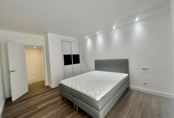 Reventa - Apartment - Marbella - Nueva Andalucía