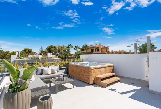 Resale - Villa - Marbella - Puerto Banús