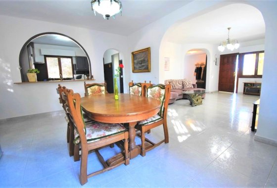 Resale - Villa - Orihuela Costa - Villamartín