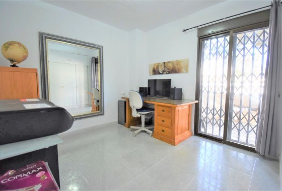 Resale - Villa - Orihuela Costa - Villamartín