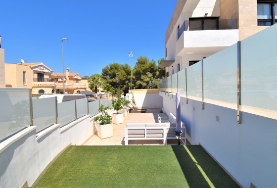 Wiederverkauf - Villa - Orihuela Costa - Villamartín