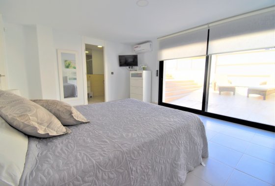 Resale - Villa - Orihuela Costa - Villamartín