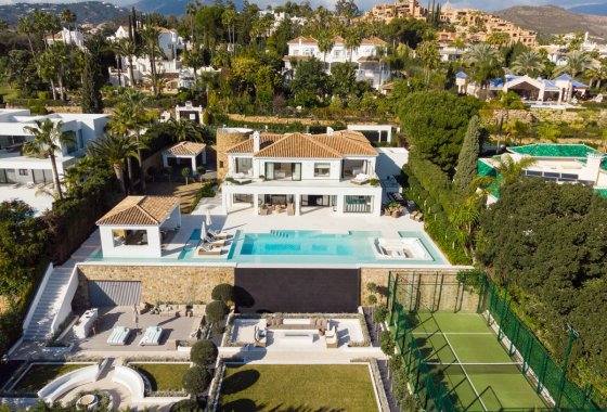 Wiederverkauf - Villa - Marbella - Nueva Andalucía