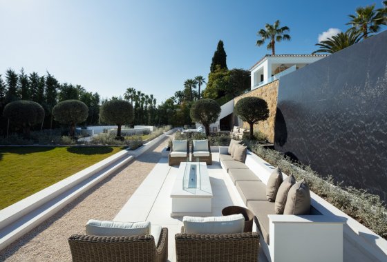 Resale - Villa - Marbella - Nueva Andalucía