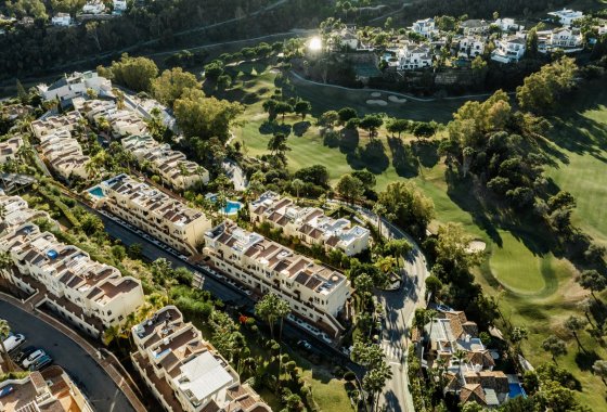 Resale - Apartment - Benahavis - La Quinta