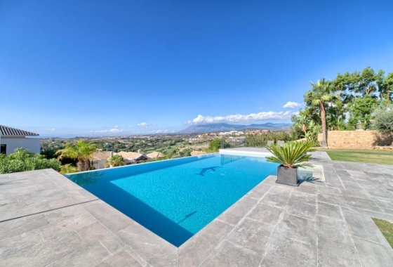 Resale - Villa - Estepona - Los Flamingos