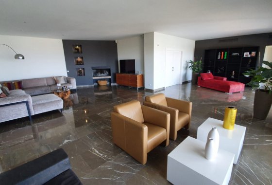 Resale - Villa - Estepona - Los Flamingos