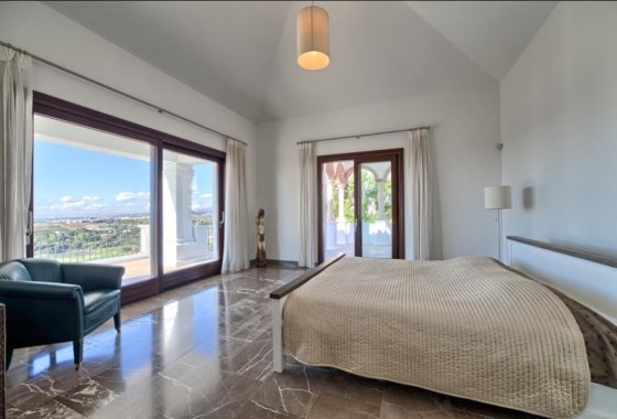 Resale - Villa - Estepona - Los Flamingos