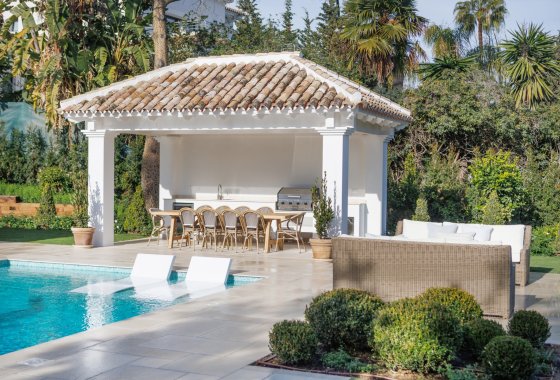 Resale - Villa - Marbella - Nueva Andalucía