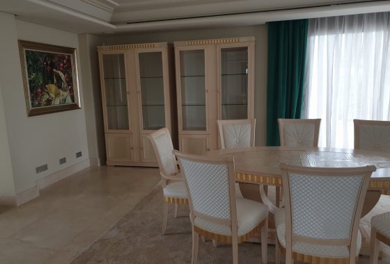 Reventa - Villa - Marbella - Sierra Blanca