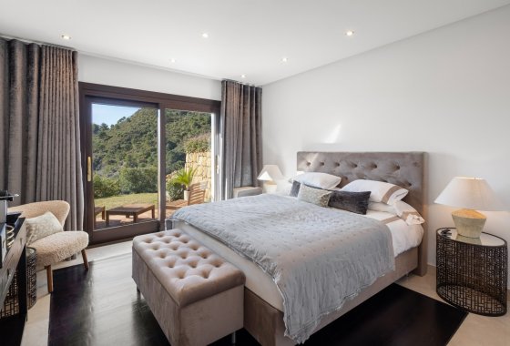 Resale - Villa - Benahavis - La Quinta