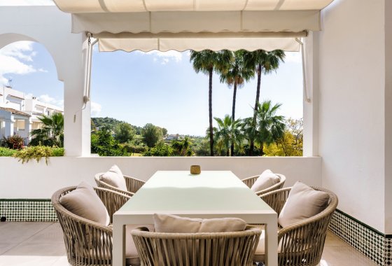 Resale - Apartment - Benahavis - La Quinta