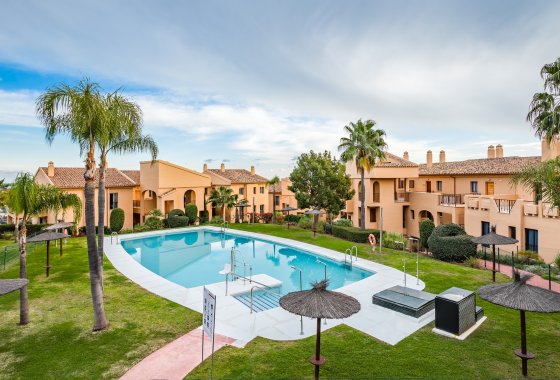 Resale - Apartment - Benahavis