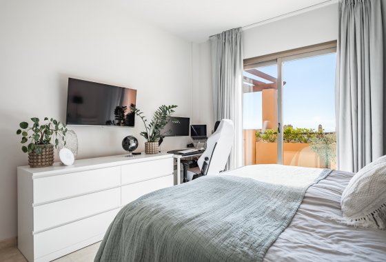 Resale - Apartment - Benahavis