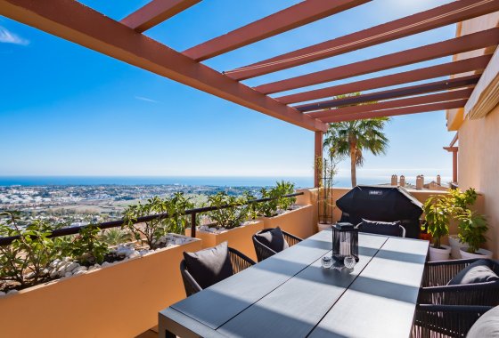 Resale - Apartment - Benahavis