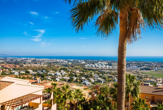 Resale - Apartment - Benahavis