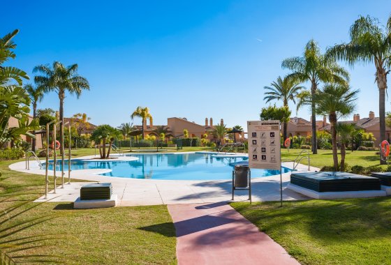 Resale - Apartment - Benahavis