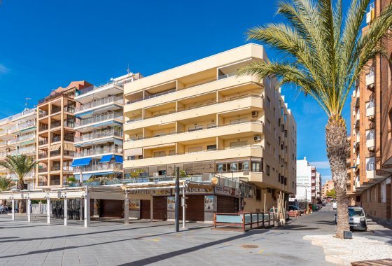 Resale - Apartment - Torrevieja - Playa Los Locos