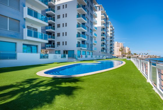 Resale - Apartment - La Manga del Mar Menor