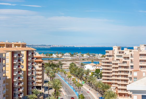 Resale - Apartment - La Manga del Mar Menor