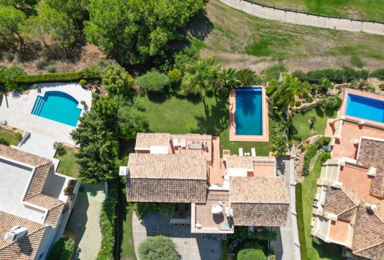 Resale - Villa - Benahavis - La Quinta