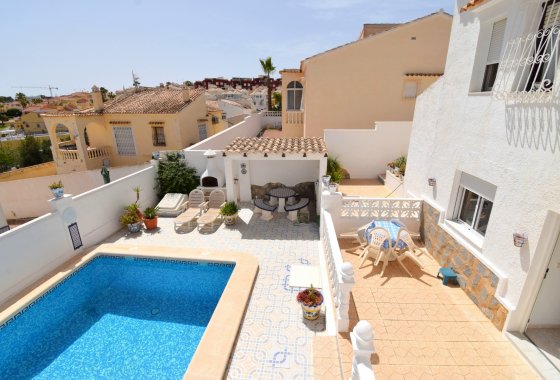 Resale - Villa - Orihuela Costa - Villamartín