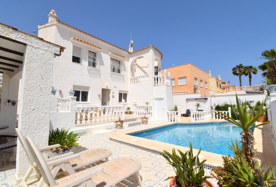 Resale - Villa - Orihuela Costa - Villamartín