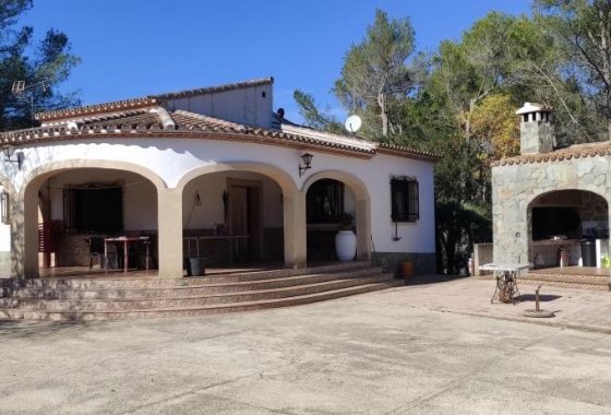 Resale - Villa - Villalonga