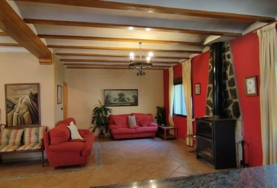 Resale - Villa - Villalonga