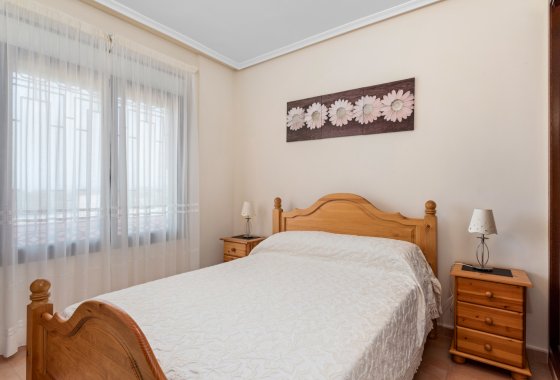 Resale - Villa - Algorfa