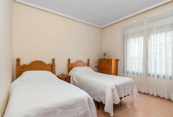 Resale - Villa - Algorfa