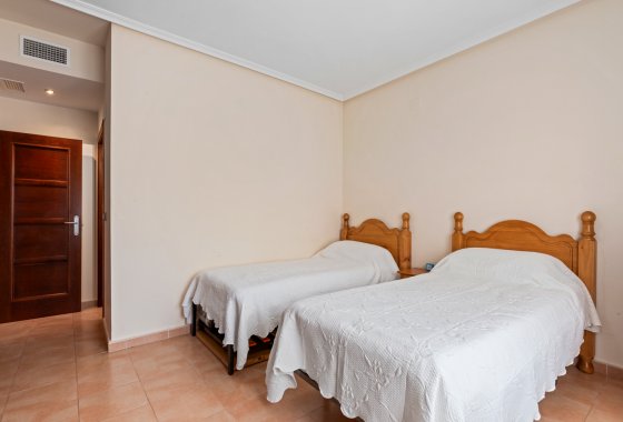 Resale - Villa - Algorfa