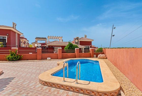 Resale - Villa - Algorfa