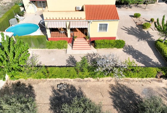 Resale - Villa - Caudete