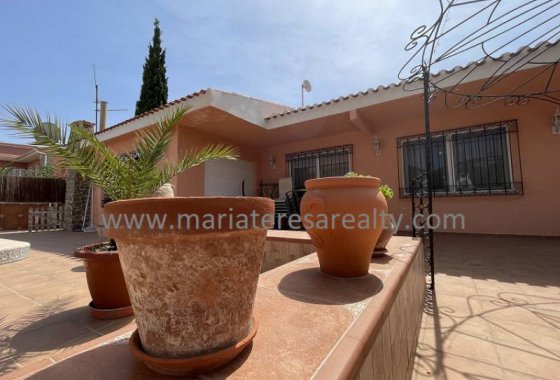 Resale - Villa - Los Urrutias - El Carmoli