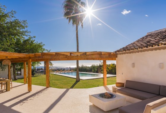 Reventa - Villa - Estepona