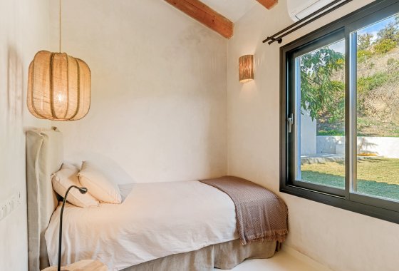 Reventa - Villa - Estepona